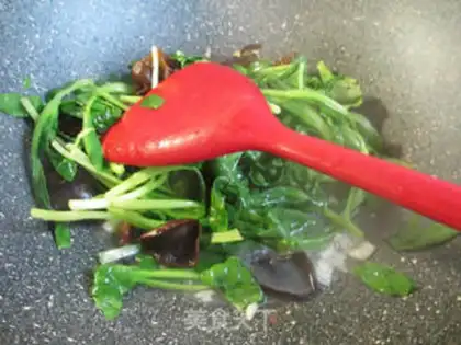 Make Black-mucked chicken cabbage step 3