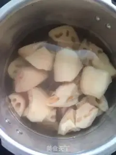 Make Lotus fang soup step 4