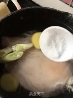 Make Spicy chicken silk step 3