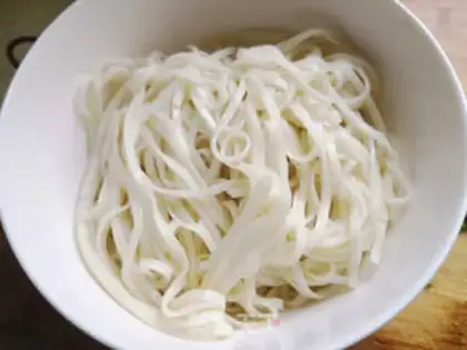 Make Shrimp noodles step 9