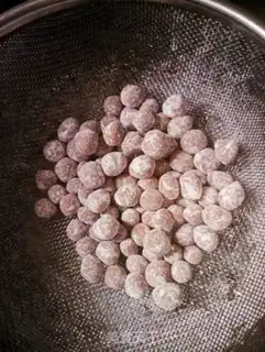 Make Black sugar pearl milk step 5