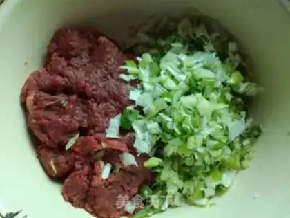 Make Beef buns step 1