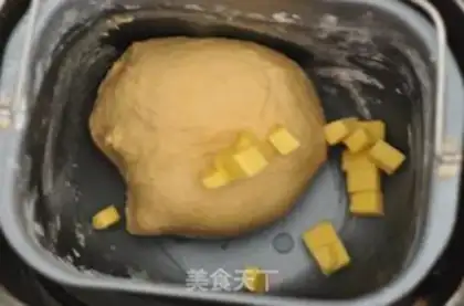 Make Pumpkin pack step 1