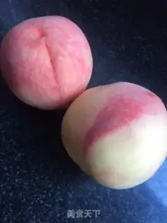 Make Freshly squeezed peaches step 0