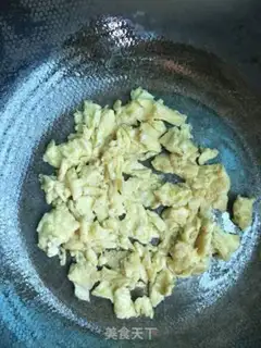 Make Tomato egg noodles step 1