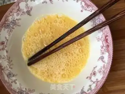 Make Japanese shrimp steamed eggs step 1