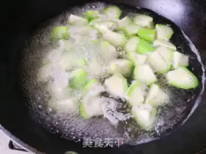 Make Smelt eggnut soup step 5