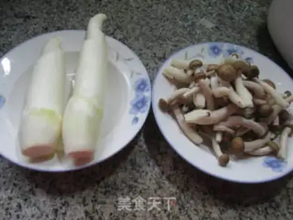 Make Crab mushrooms fried white step 0