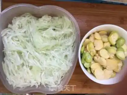 Make The bean petals step 1