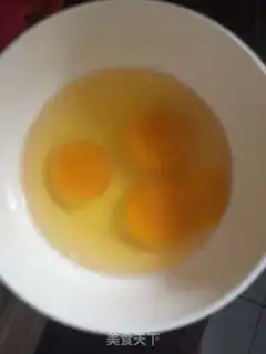 Make Smelt fried eggs step 1