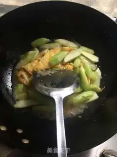 Make Smelt fried eggs step 5