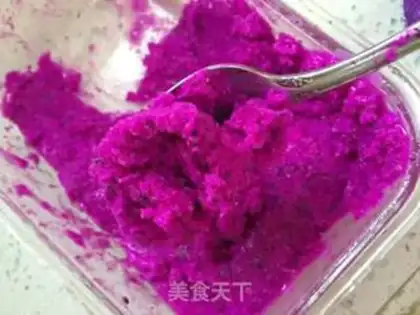 Make Flamingo ice cream to cover the snow top step 2