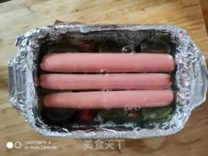 Make Net red, three-coloured eggs step 5