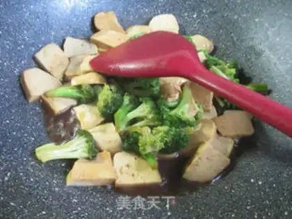 Make The broccoli fried the chicken step 7