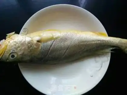 Make Scramble fish step 0