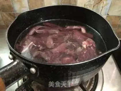 Make Hot beef step 1