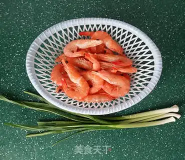 Make Garlic greasy shrimp step 0