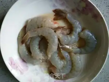 Make Double sesame shrimp step 1