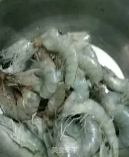 Make A boiled shrimp step 0