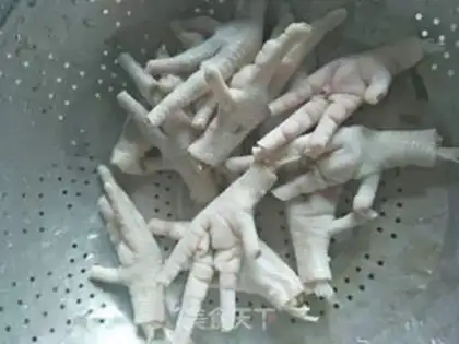 Make Lemon for chicken claws step 1