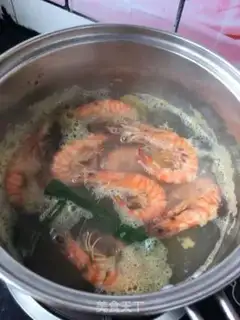 Make Salt-water-based shrimp step 3