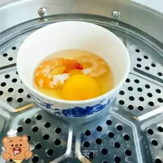 Make Shrimp steamed eggs step 4