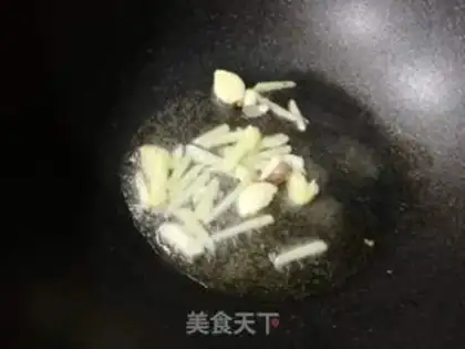 Make Soy sauce chicken leg step 1