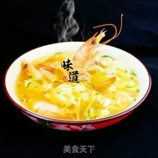 Make Shrimp omelet soup step 0