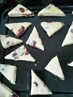Make Cranberry scon step 14