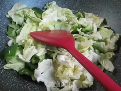Make Pyramid and cabbage step 1