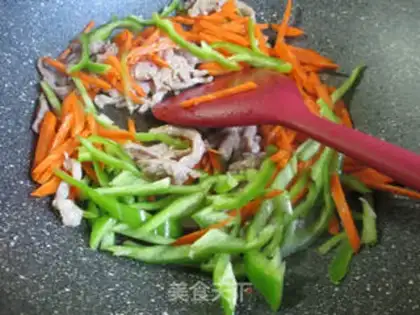 Make Pyramid carrots of gravy step 2
