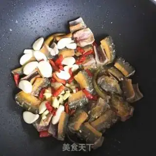 Make Garlic sashimi step 3