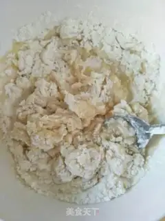 Make Fresh meat mooncake step 2