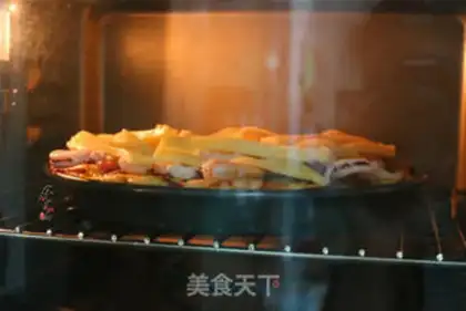 Make Seafood salami to the grand pizza step 14