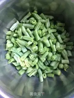 Make Garlic peas step 1