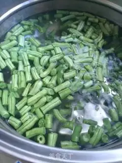 Make Garlic peas step 2