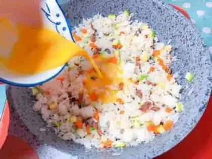 Make Beef gold fried rice step 10
