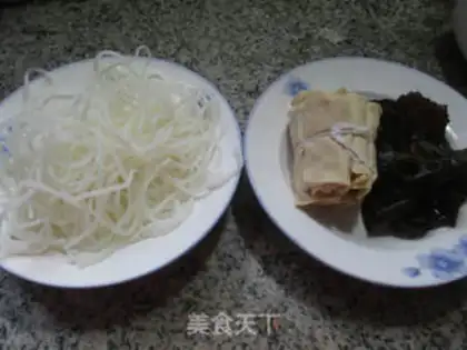 Make The black-mucked ear makes rice powder step 0