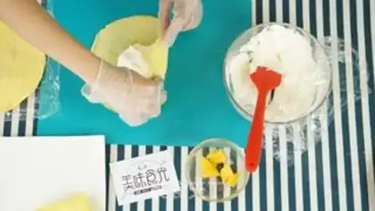 Make Ice-cool Mango Bands step 7