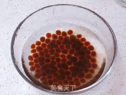 Make Black sugar pearl milk and milk tea step 6