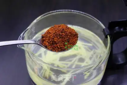 Make Summer sugar and ginger tea step 2