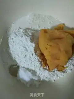 Make Milky-cracked potatoes step 1