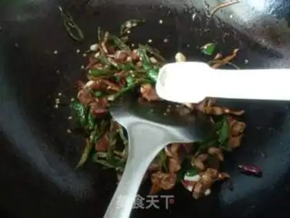Make Pyramid fried chicken step 12