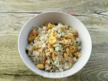 Make Onion egg fried rice step 9
