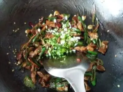 Make Pyramid fried chicken step 14
