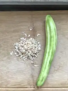 Make Shrimp-covered silk step 0