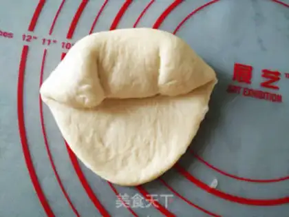 Make Scramble-shaped sugar, butter pack step 5