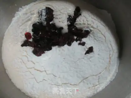 Make Steam cranberry cake step 3