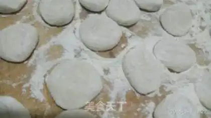 Make Eggs, shrimp, dumplings step 8