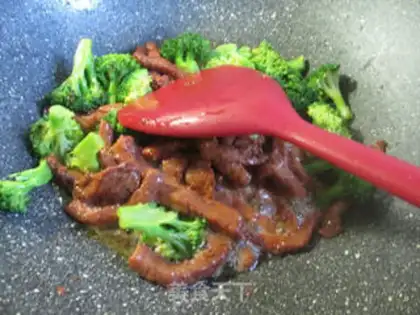 Make The broccoli will fry step 3